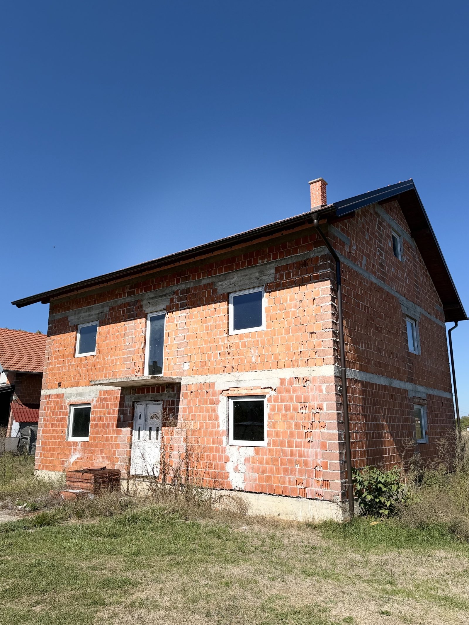 Kuća: Jagodno, 300 m2 - PRODAJA