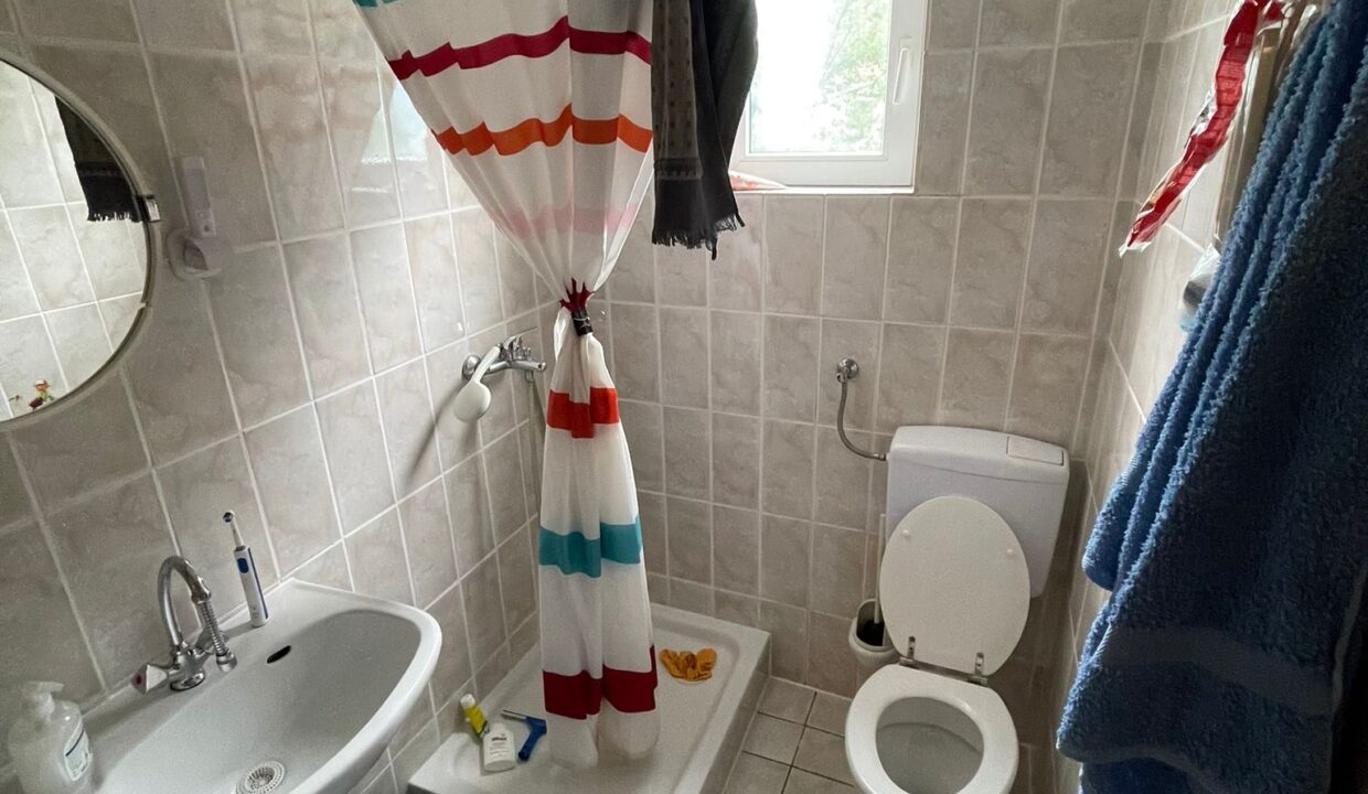 51d041a1-305b-4078-ade4-d2f6f2f2751a