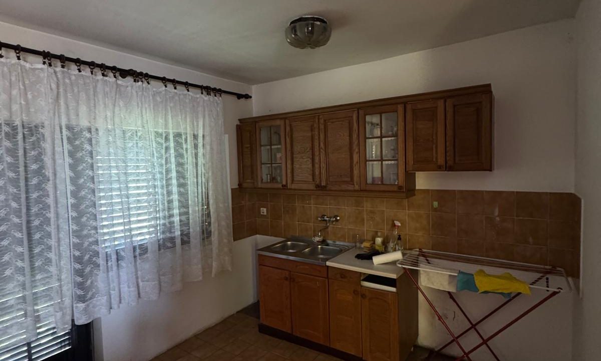 b100b1f7-35df-409f-aec6-8c1313462ee8