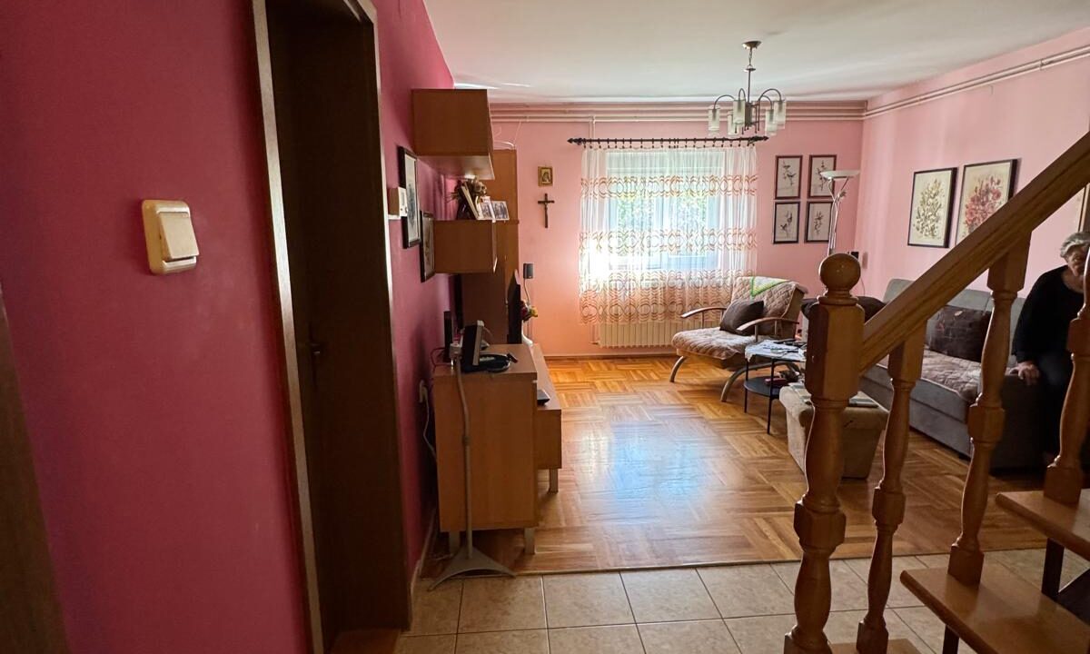 0fdb5ae7-3396-44a8-b740-a30cf607b807