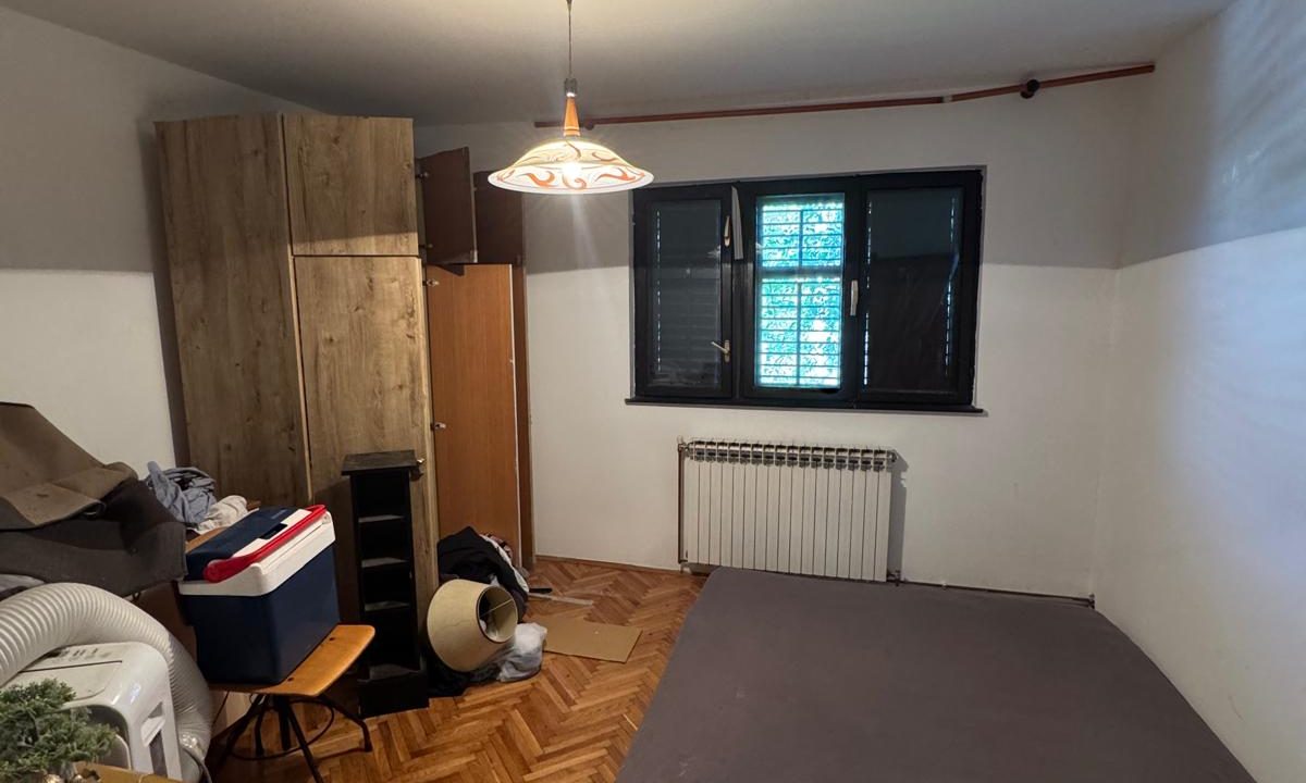 4c3dc809-6917-479e-a4f4-5ea696c04a95