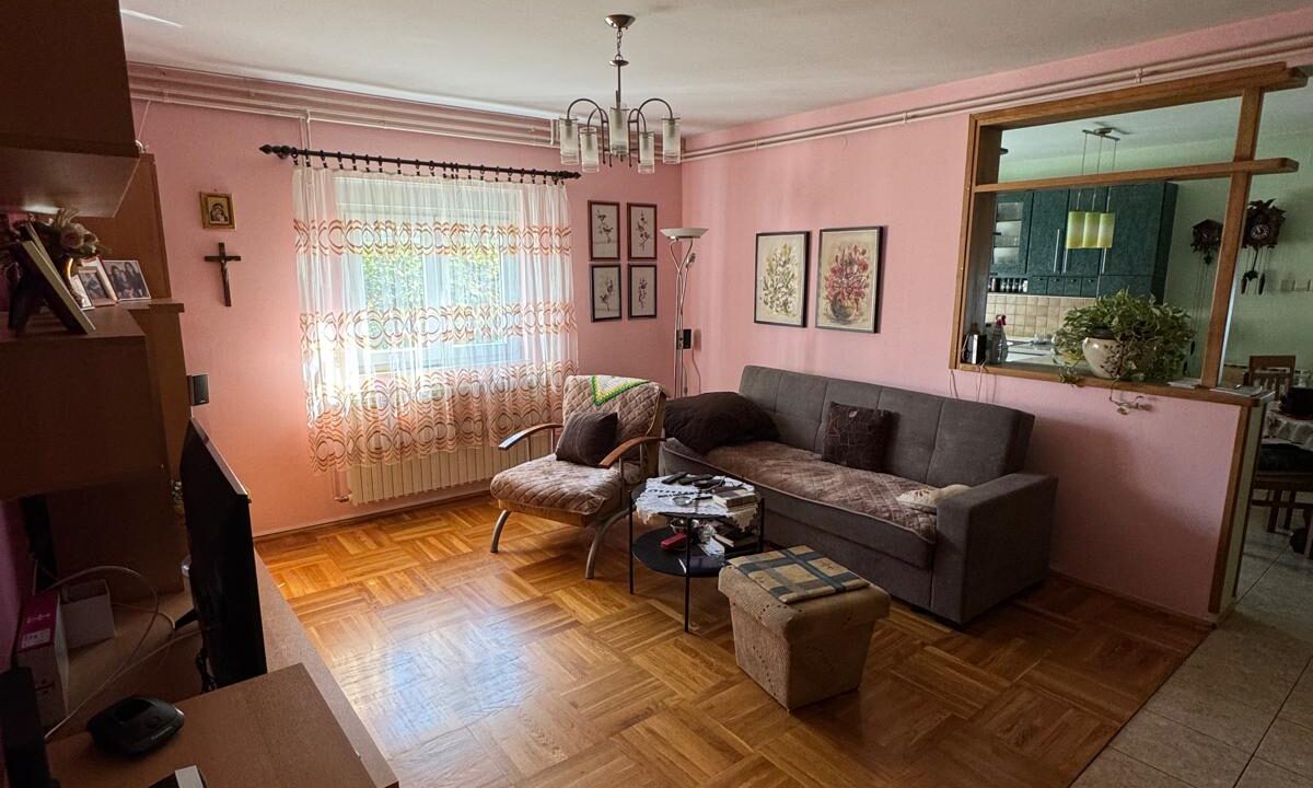 db5269e1-e0ac-4656-a7af-24b8ed838f8c