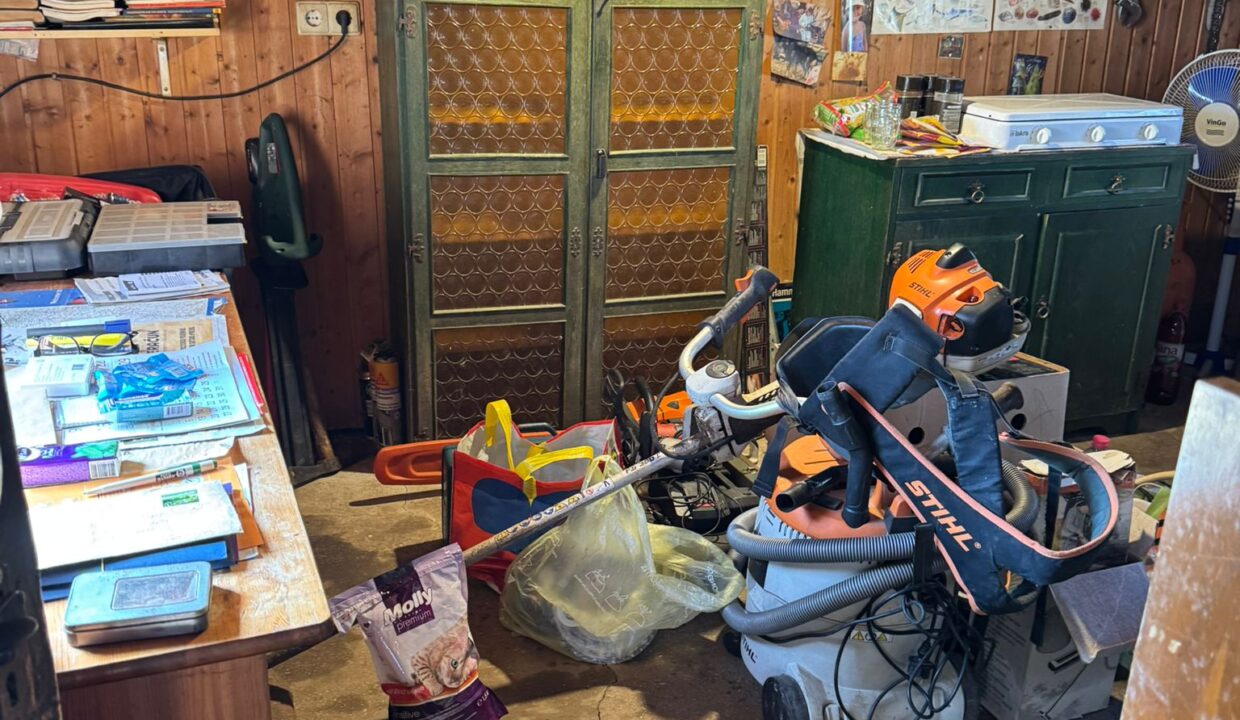 19731415-ff3a-4520-a881-7c2f7757165d