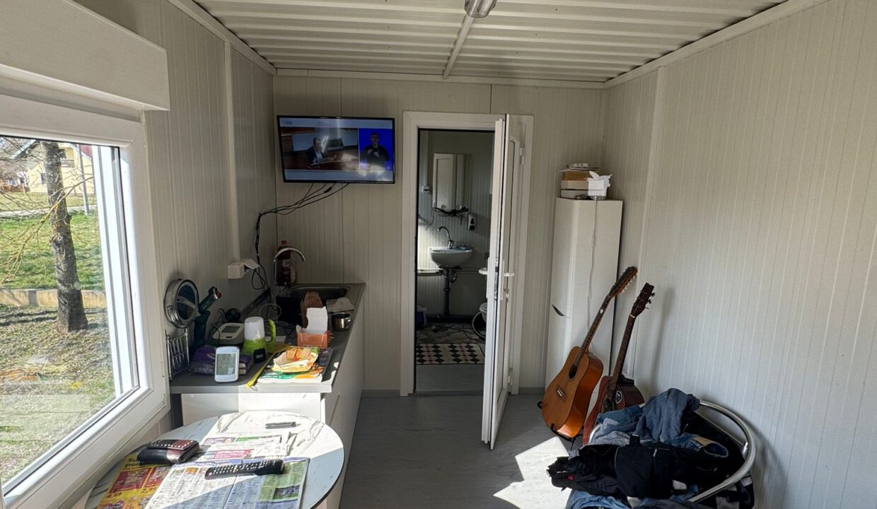 5f9d201a-256d-4c49-8cdc-9280ea5cc8d1